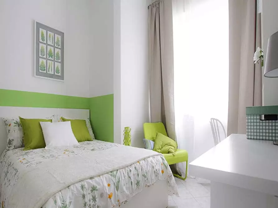 Immagine 2 di Camera in affitto  in Viale Ortles86 a Milano