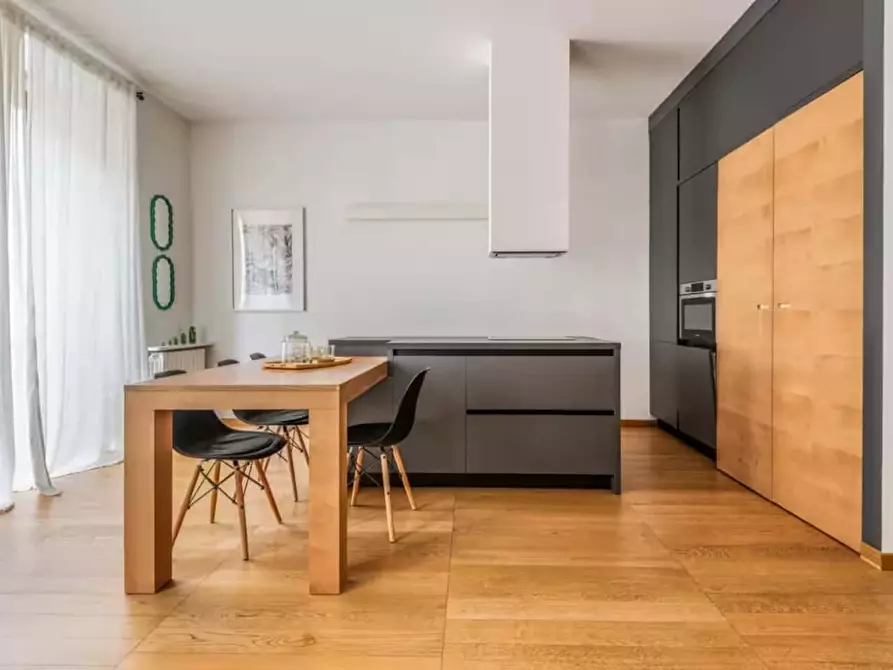 Immagine 15 di Appartamento in affitto  in Via Lecco10 a Milano