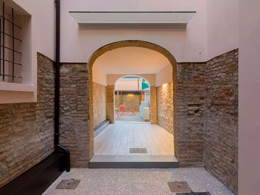 Immagine 15 di Camera in affitto  in Via Armari11 a Ferrara