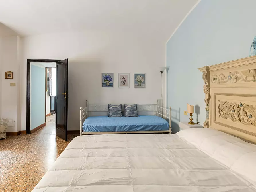 Immagine 10 di Appartamento in affitto  in Via San Mamolo3 a Bologna