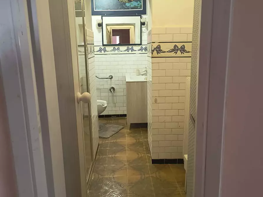 Immagine 10 di Camera in affitto  in Piazza Giuseppe Garibaldi8 a La Spezia