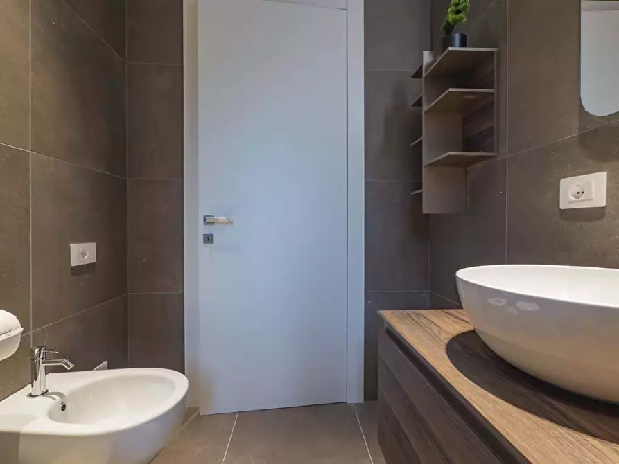 Immagine 16 di Appartamento in affitto  in Via Alfonso Capecelatro81 a Milano