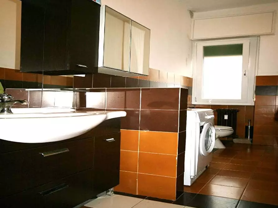 Immagine 9 di Camera in affitto  in Via Restelli49 a Milano