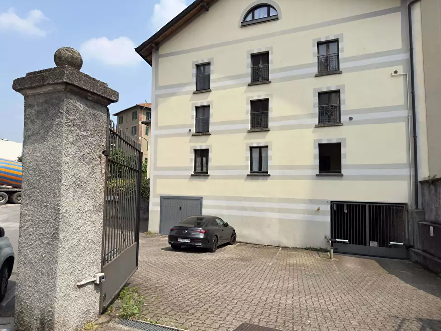 Immagine 9 di Appartamento in affitto  in Via Andrea Alciato20 a Como