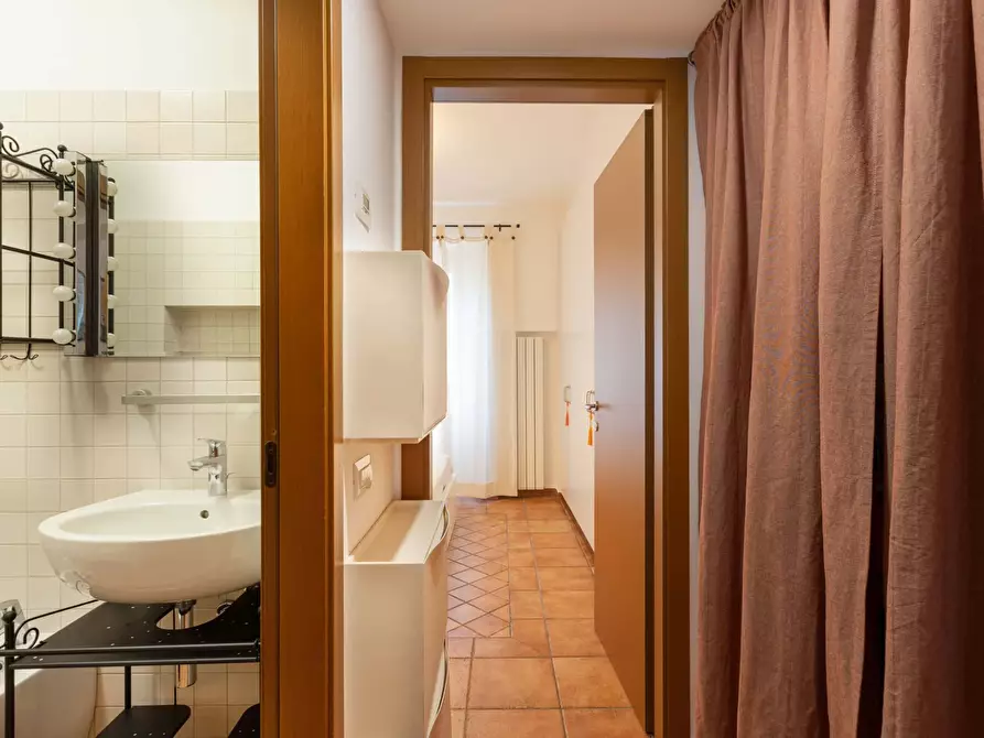 Immagine 30 di Appartamento in affitto  in Via Bramante1 a Milano