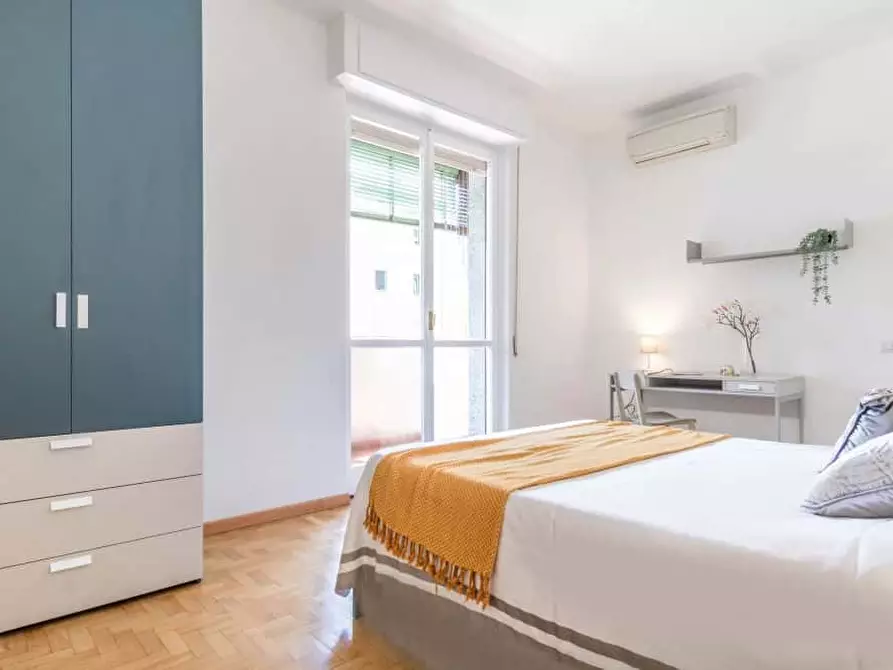 Immagine 6 di Camera in affitto  in Via Maniago2 a Milano