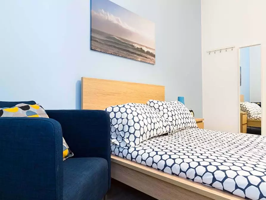 Immagine 2 di Camera in affitto  in Via Alfredo Campanini3 a Milano