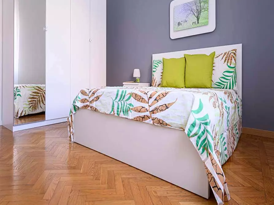 Immagine 2 di Camera in affitto  in Piazzetta Guastalla7 a Milano