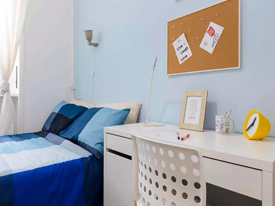 Immagine 2 di Camera in affitto  in Via delle Ande8 a Milano