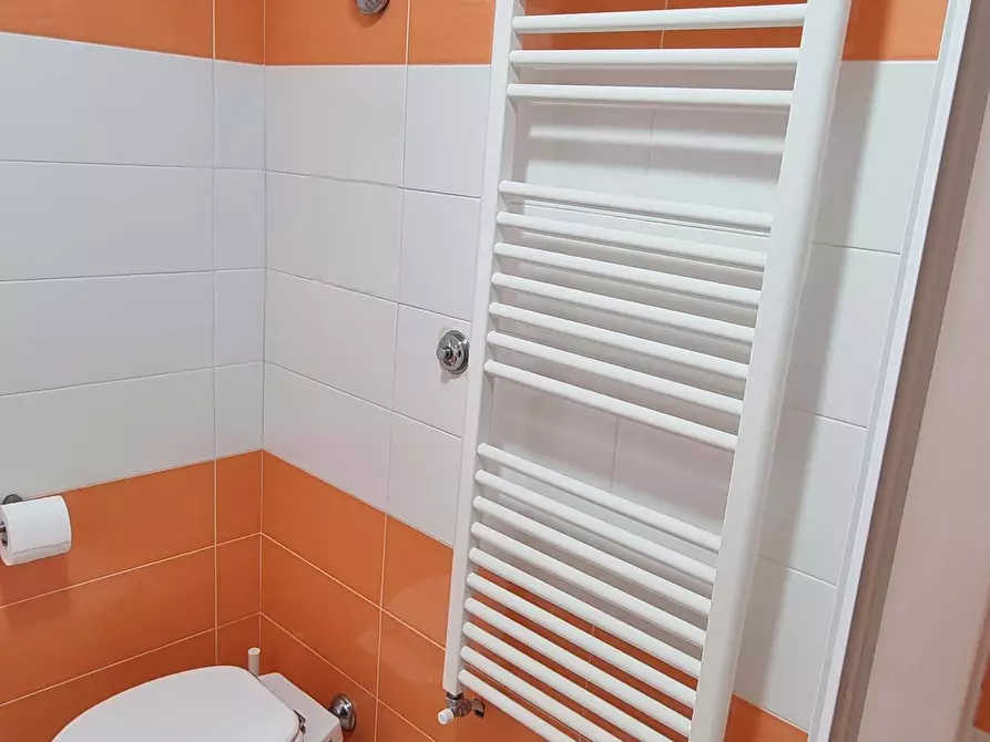 Immagine 34 di Camera in affitto  in Via dei Tribunali268 a Napoli