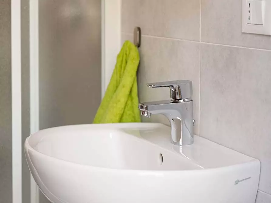 Immagine 26 di Camera in affitto  in Via Carlo Botta19 a Milano