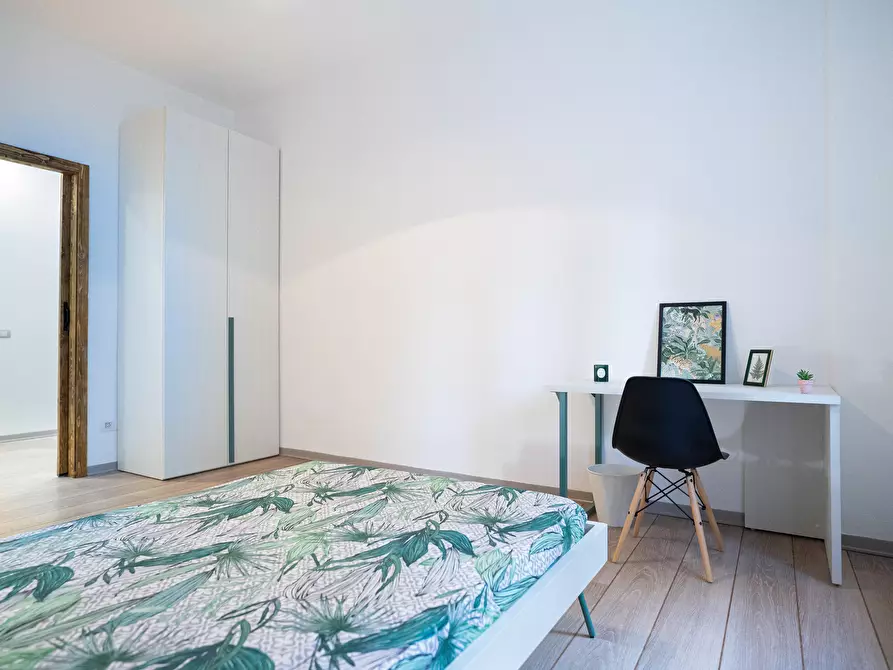 Immagine 2 di Camera in affitto  in Viale Caterina da Forlì50 a Milano