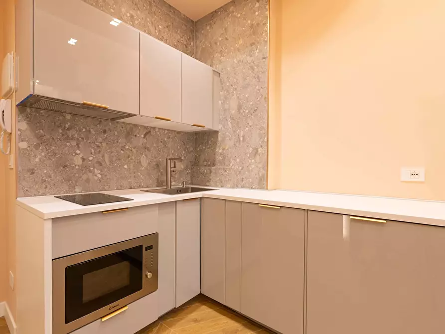 Immagine 10 di Appartamento in affitto  in Via Francesco Daverio6 a Milano