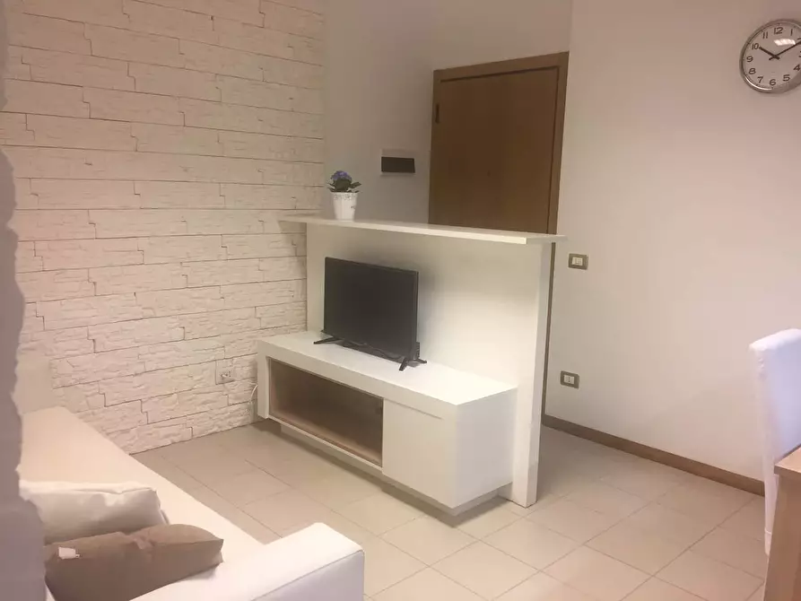 Immagine 16 di Appartamento in affitto  in Via Ca' di Cozzi14 a Verona