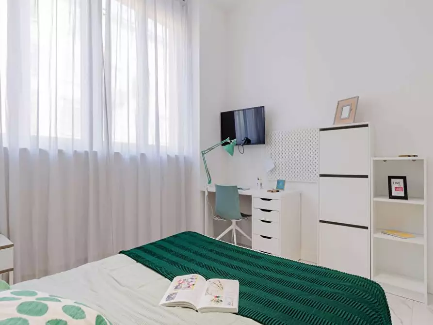 Immagine 4 di Camera in affitto  in Viale Bligny28 a Milano