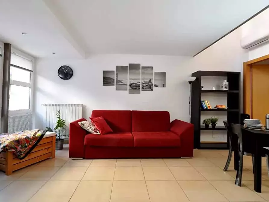 Immagine 3 di Appartamento in affitto  in Via San Benigno5 a Milano