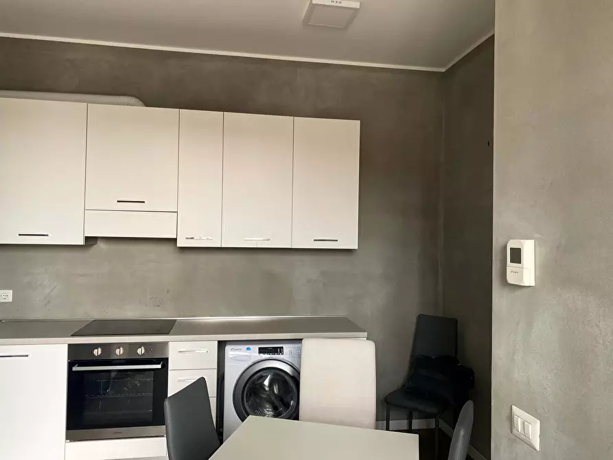 Immagine 14 di Camera in affitto  in Via San Basilio21 a Milano