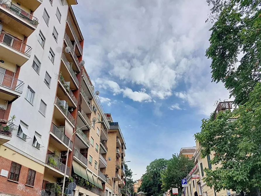 Immagine 18 di Appartamento in affitto  in Via Laurentina3 a Roma