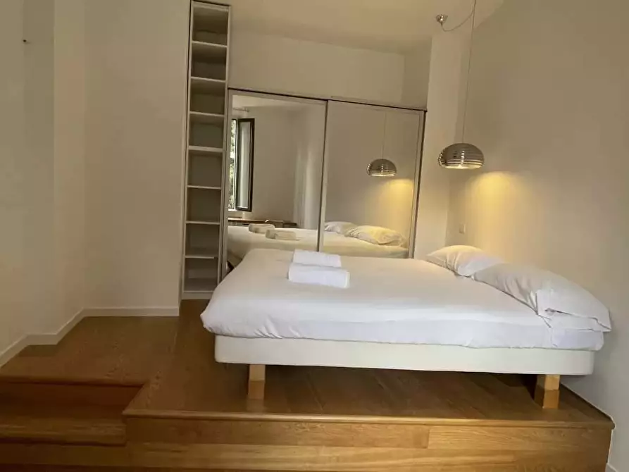 Immagine 1 di Appartamento in affitto  in Via Caccialepori41 a Milano