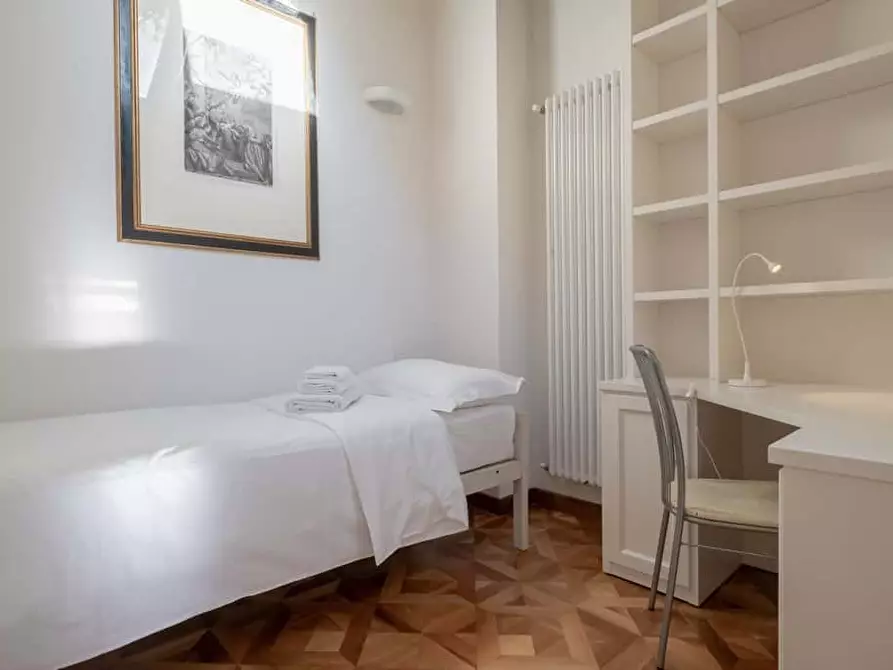 Immagine 5 di Appartamento in affitto  in Via Sant'Isaia25 a Bologna