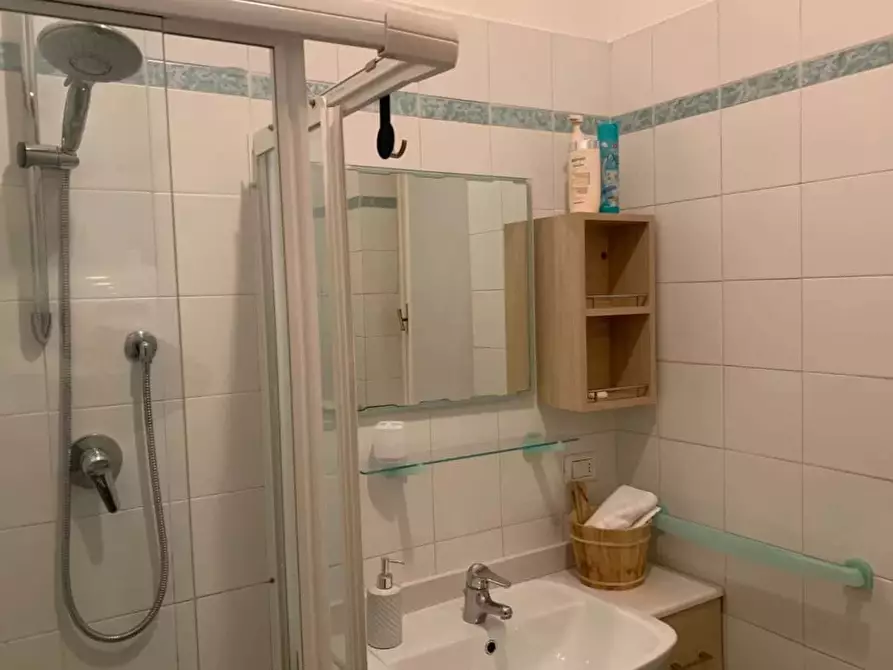 Immagine 12 di Appartamento in affitto  in Via Nino Bixio25 a Como