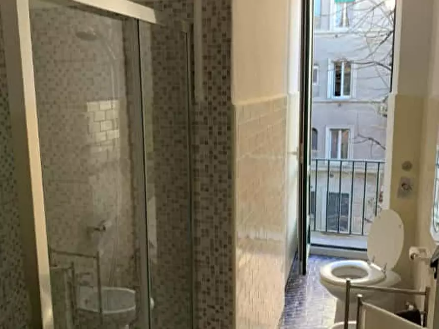 Immagine 13 di Camera in affitto  in Alzaia Naviglio Grande10 a Milano