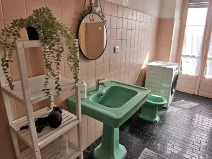 Immagine 16 di Camera in affitto  in Piazza Tancredi Galimberti25 a Torino