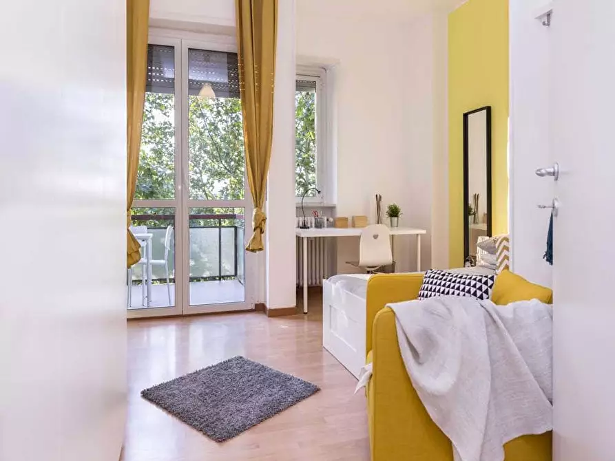 Immagine 2 di Camera in affitto  in Via dei Salici8 a Buccinasco