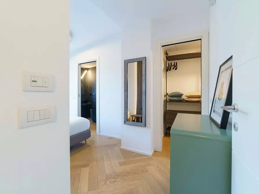 Immagine 52 di Appartamento in affitto  in Viale Francesco Restelli3 a Milano