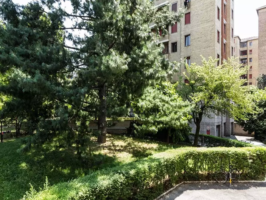 Immagine 11 di Camera in affitto  in Via Salvatore Barzilai14 a Milano