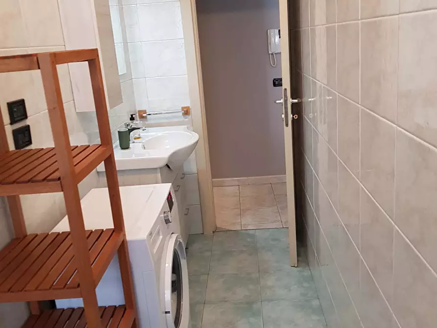 Immagine 10 di Appartamento in affitto  in Via Val di Bondo10 a Milano