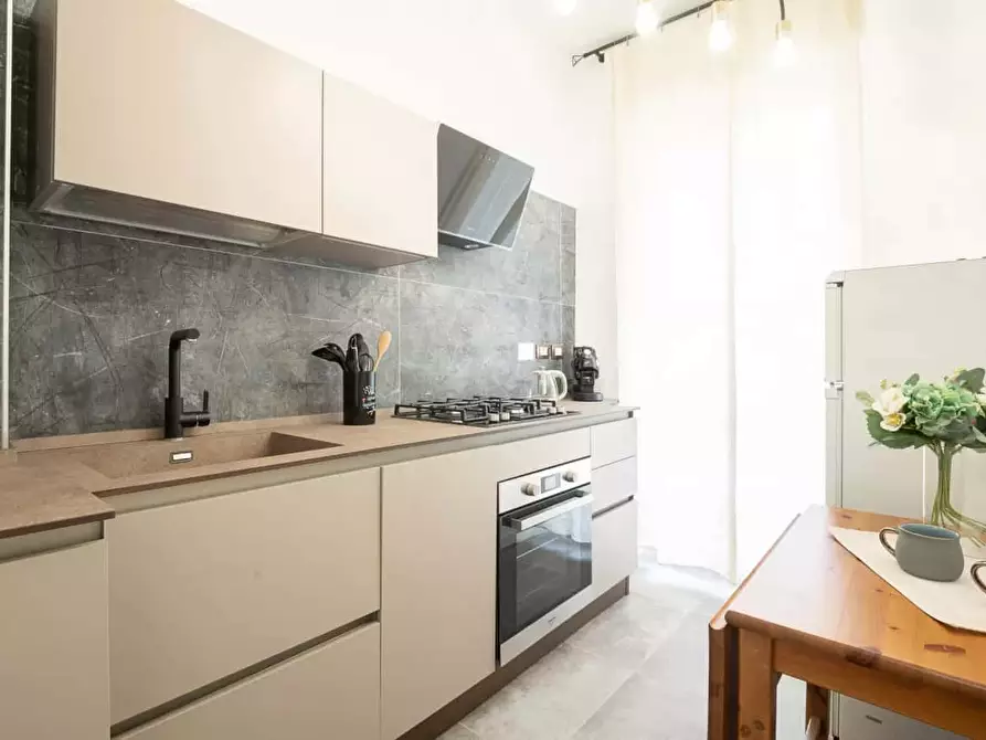 Immagine 14 di Appartamento in affitto  in Via Satrico29 a Roma