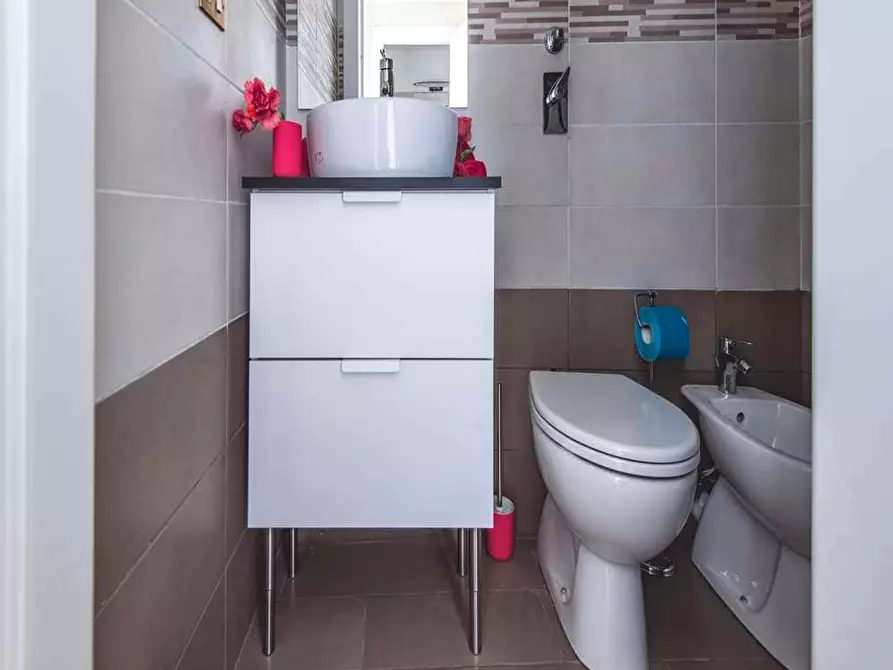 Immagine 15 di Camera in affitto  in Viale Nazario Sauro4 a Milano