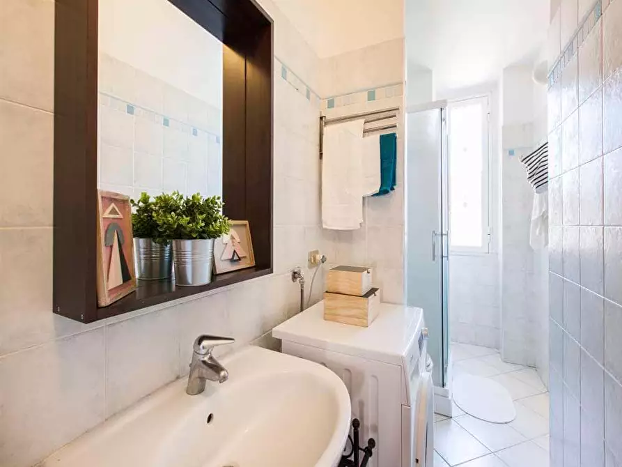 Immagine 31 di Camera in affitto  in Viale Emilio Caldara9 a Milano