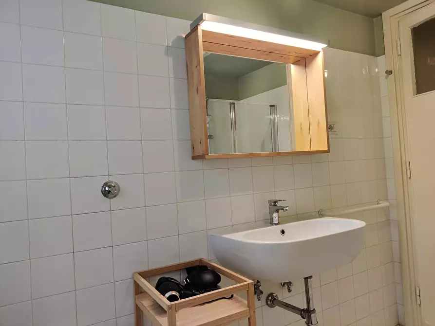 Immagine 31 di Appartamento in affitto  in Via Nera9 a Roma