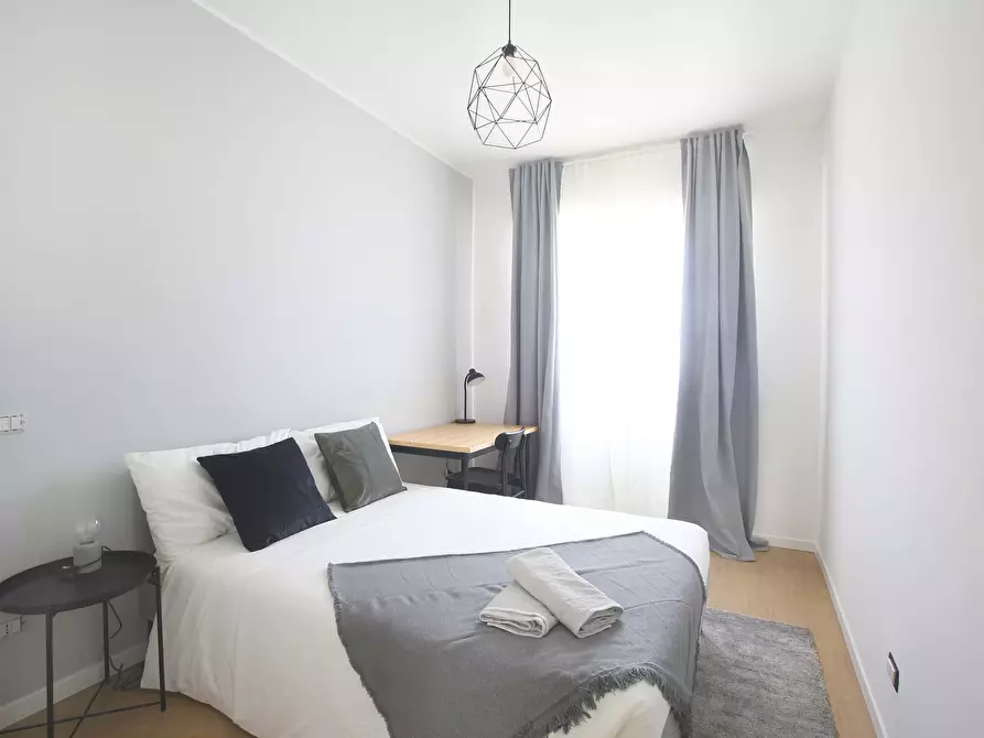 Immagine 4 di Camera in affitto  in Via Carlo Marx12 a Milano