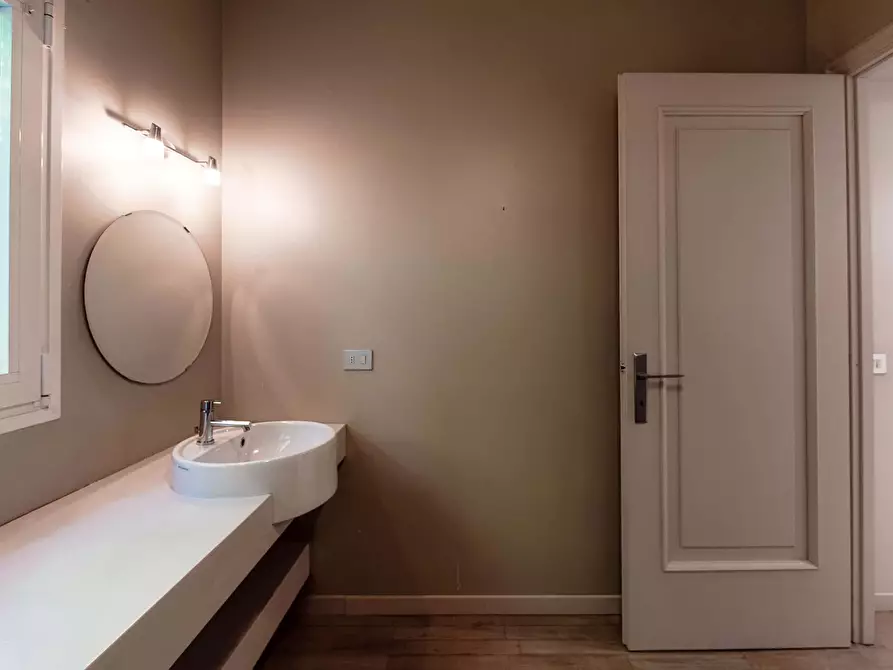 Immagine 48 di Appartamento in affitto  in Via Belvedere10 a Bizzarone