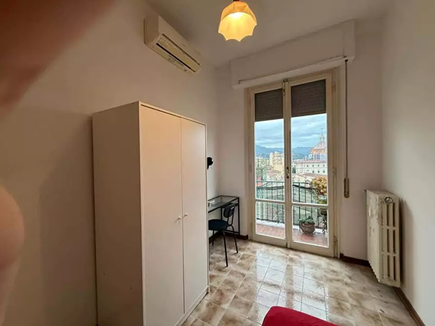 Immagine 2 di Camera in affitto  in Via dei Sette Santi4 a Firenze