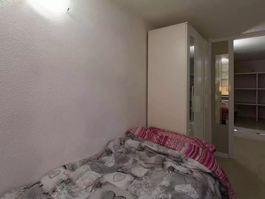 Immagine 13 di Camera in affitto  in Via Neera a Milano