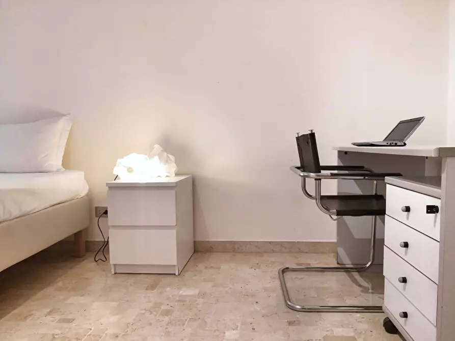 Immagine 18 di Appartamento in affitto  in Via Vincenzo Monti55 a Milano