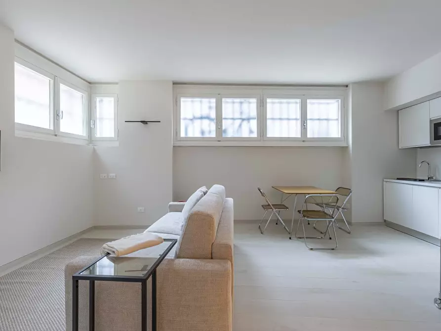 Immagine 17 di Appartamento in affitto  in Via Francesco Melzi d'Eril26 a Milano