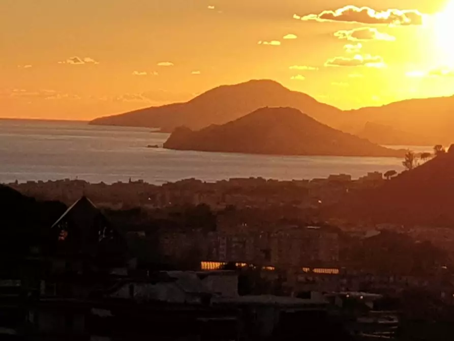 Immagine 13 di Appartamento in affitto  in Via Pietro Mascagni92 a Napoli