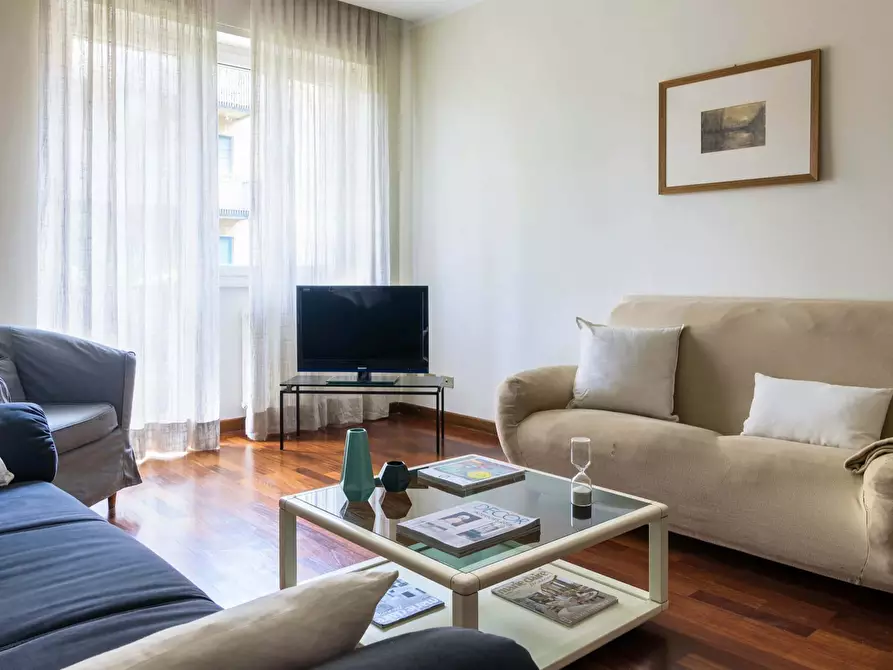 Immagine 1 di Appartamento in affitto  in Via Francesco Reina a Milano