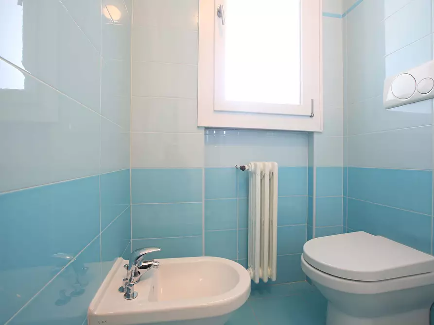 Immagine 21 di Camera in affitto  in Via Carlo Marx12 a Milano