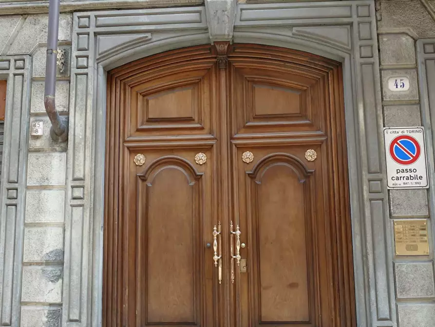Immagine 10 di Appartamento in affitto  in Via San Secondo45 a Torino
