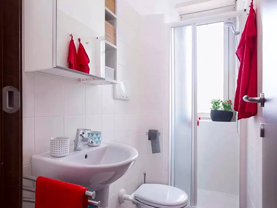 Immagine 35 di Camera in affitto  in Via Monte San Genesio27 a Milano