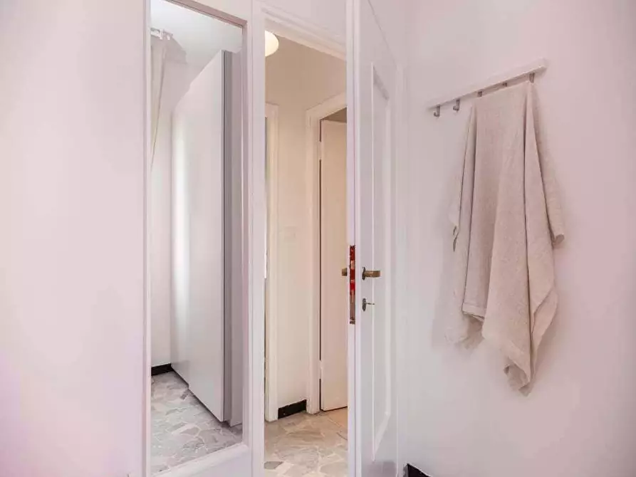 Immagine 4 di Camera in affitto  in Via Salvatore Barzilai14 a Milano