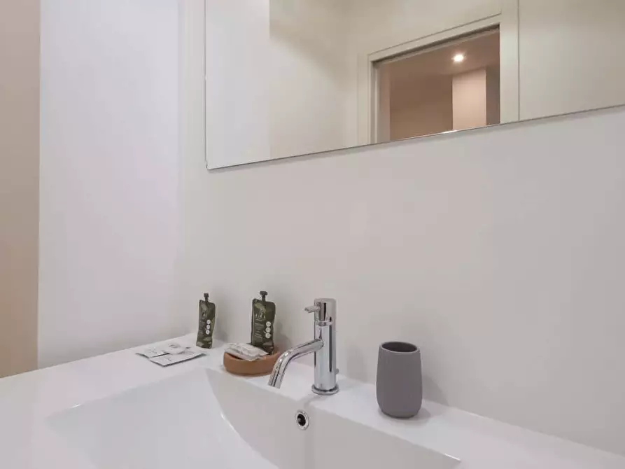 Immagine 1 di Appartamento in affitto  in Via Gressoney1 a Milano