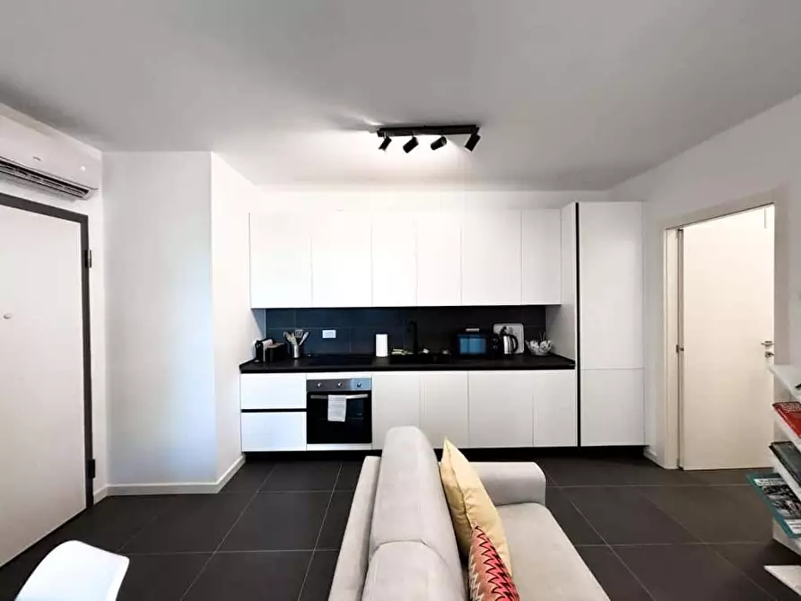 Immagine 1 di Appartamento in affitto  in Via Giovanni Battista Piranesi18 a Milano