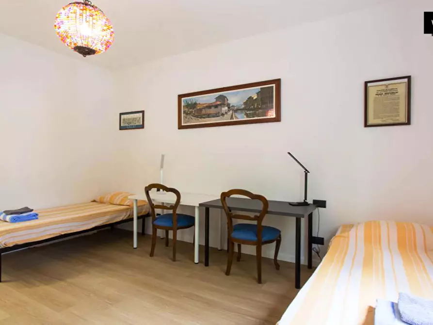 Immagine 2 di Camera in affitto  in Via Lorenteggio201 a Milano